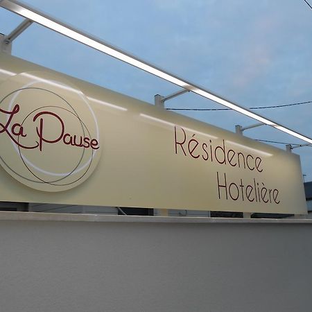 La Pause Hotel เอเวรอ ภายนอก รูปภาพ
